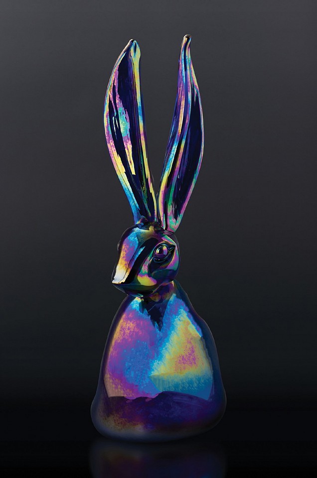 Hunt Slonem, Amethyst Bunny, 2020
Blown Glass, 18 1/2 x 6 1/2 x 7 in. (47 x 16.5 x 17.8 cm)
SOLD
7595
&bull;