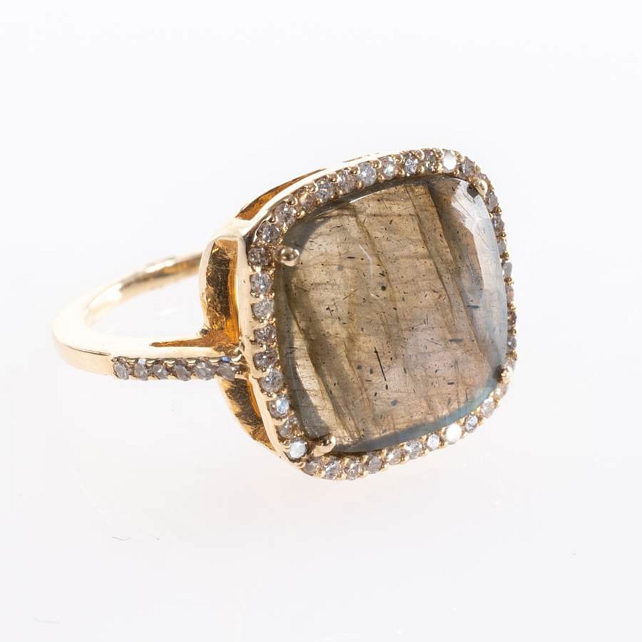 Krysia Renau, Labradorite Diamond Ring
14k Solid Gold, Gold weight - 4.59 grams, Diamonds - 0.29 carats, Labradorite - 4.50 carats
07971