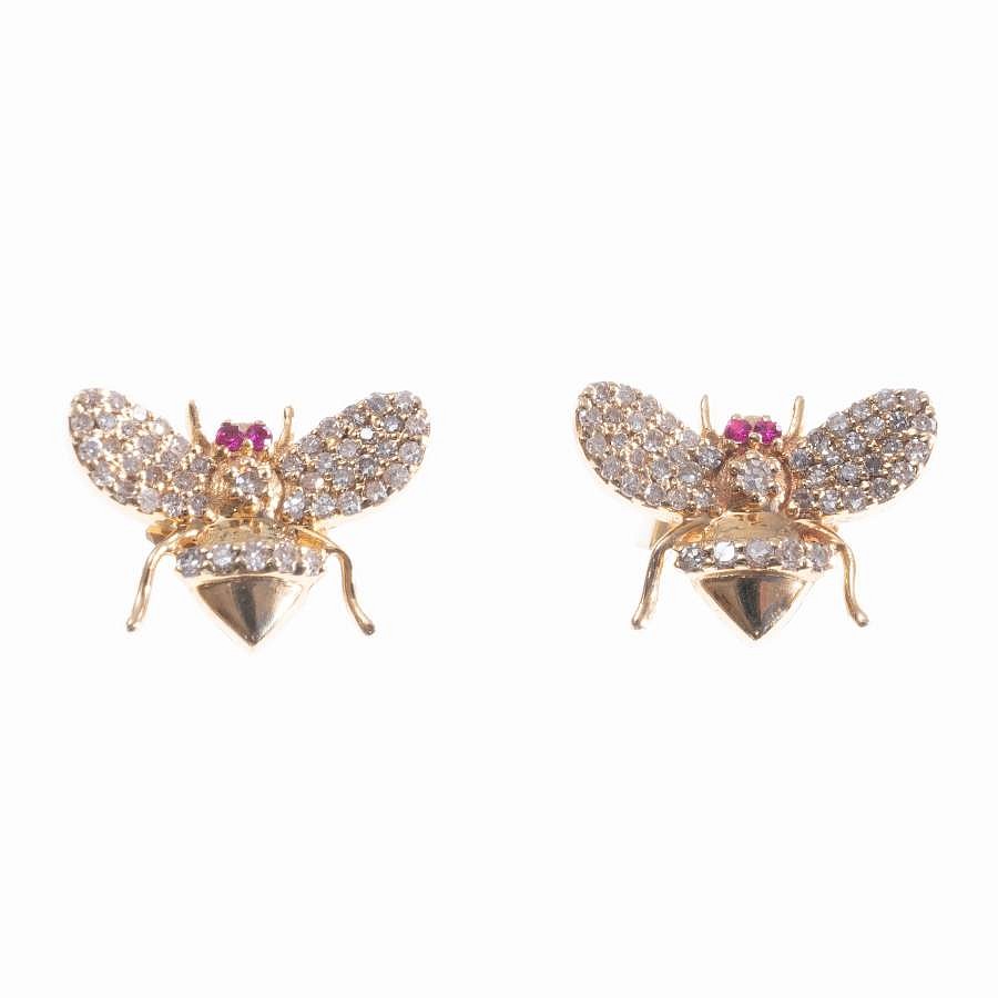 Krysia Renau, 14k Gold Diamond Ruby Bumblebee Stud Earrings
14k Gold Weight - 2.25 grams, Diamonds - 0.35 carats, Ruby - 0.02 carats
07975