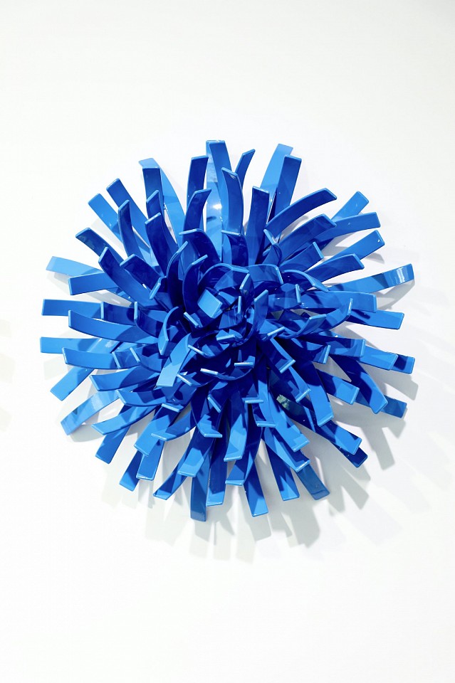 Matt Devine, Anemones #3 (Blue)
Steel with Powder Coat, 17 x 17 x 6 in. (43.2 x 43.2 x 15.2 cm)
08155