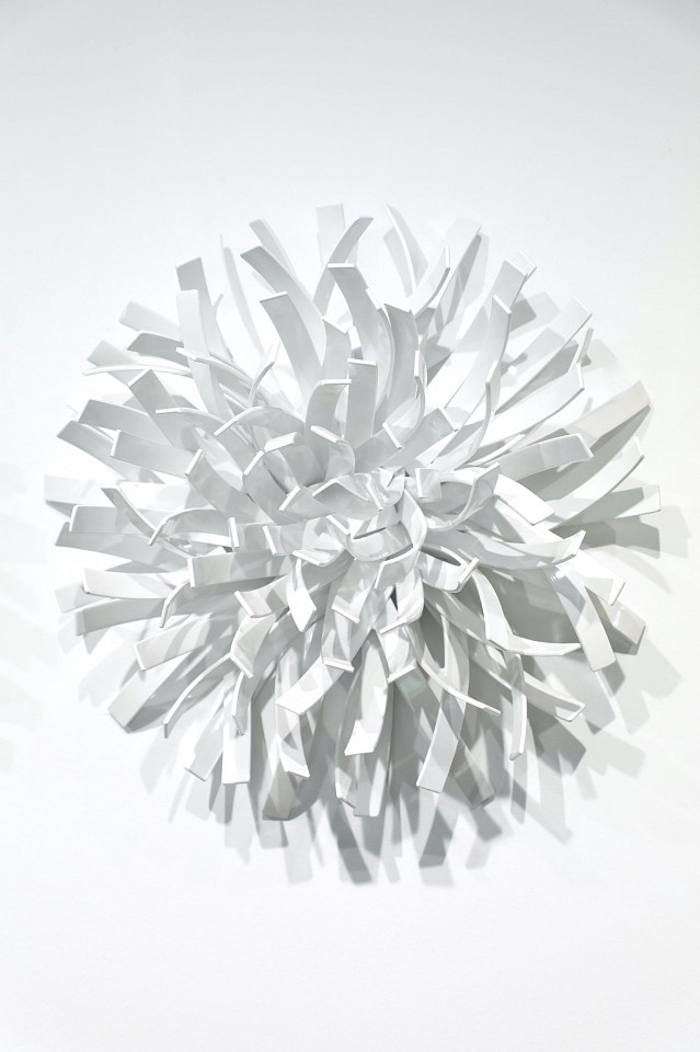 Matt Devine, Anemones #3 (White), 2022
Steel with Powder Coat, 17 x 17 x 6 in. (43.2 x 43.2 x 15.2 cm)
08154