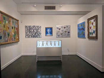 HUNT SLONEM: Fluffle Hutch&nbsp;