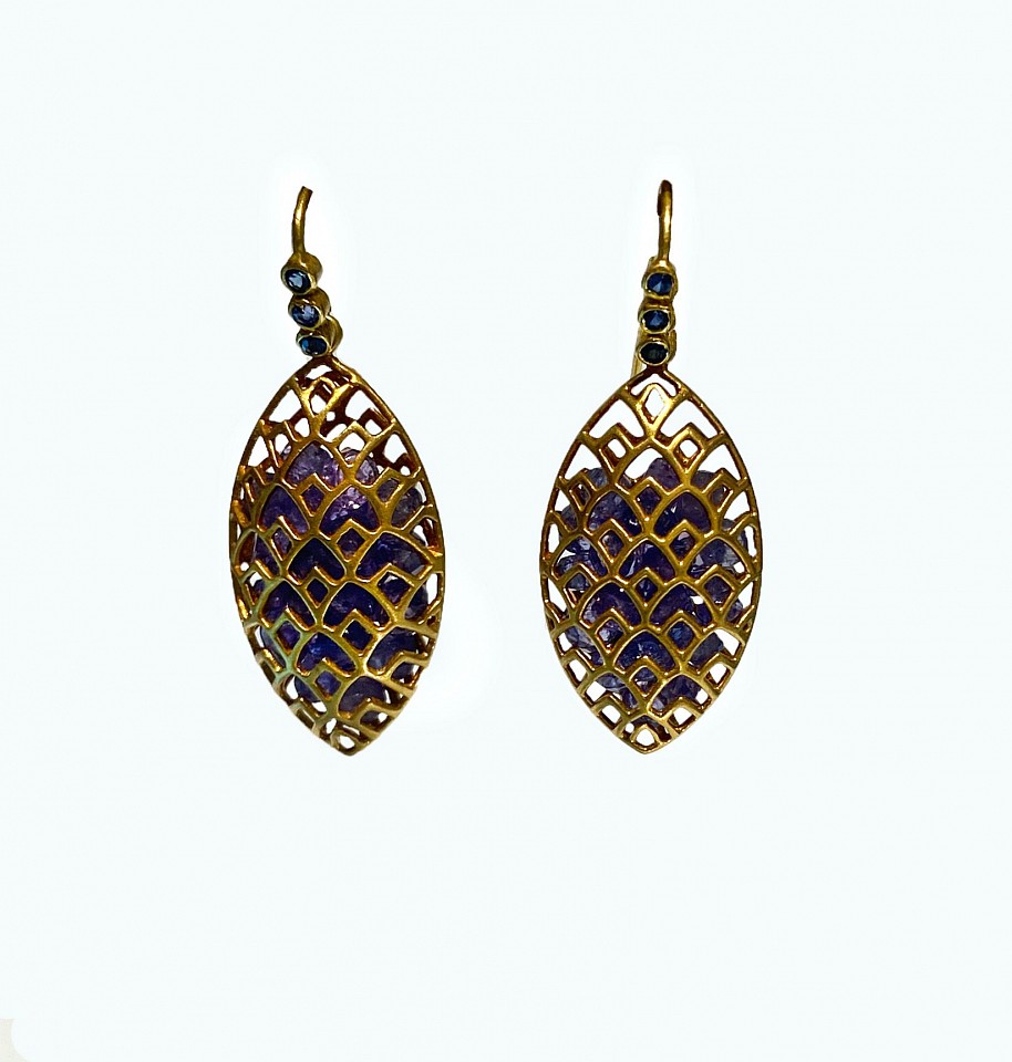 Lauren Harper, Tanzanite and 18k Gold Cage Earrings
Tanzanite, 18kt Gold
ET2860A-8315
$2,200