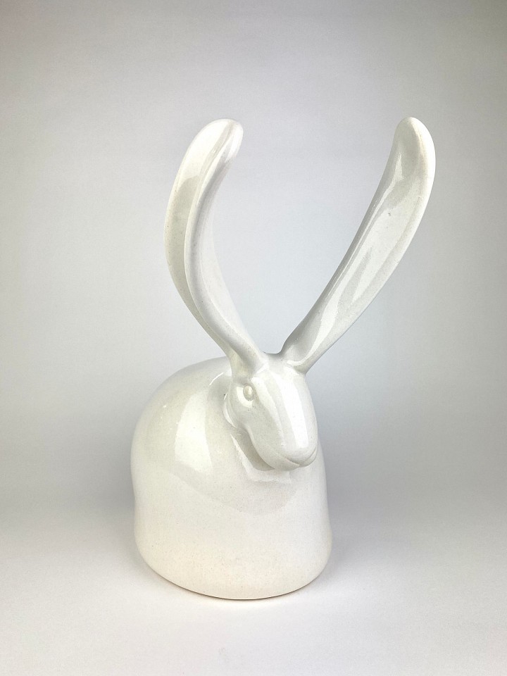 Hunt Slonem, Kyndal, 2022
Ceramic Sculpture, 14 x 7 1/2 x 5 1/2 in. (35.6 x 19.1 x 14 cm)
08332